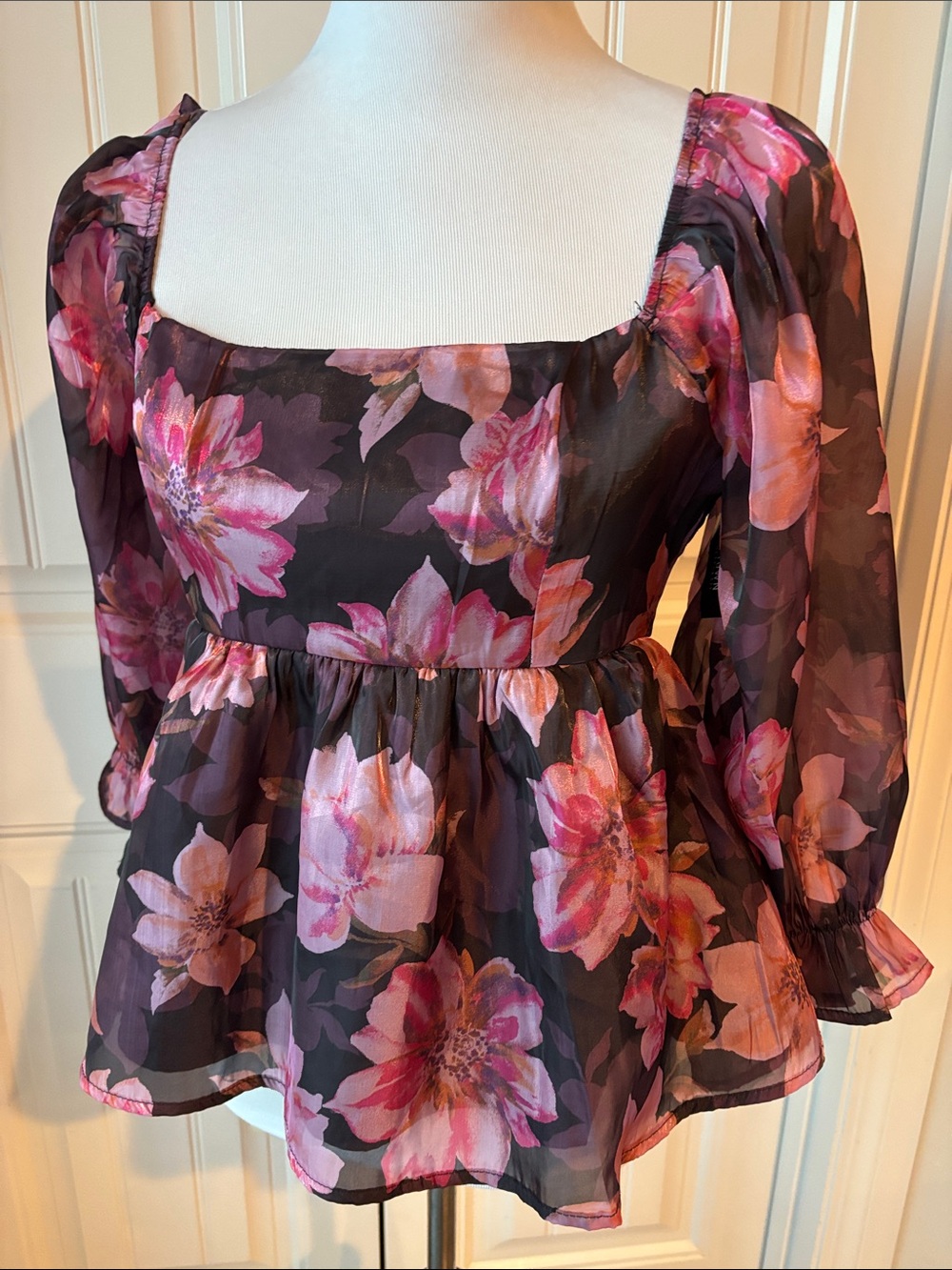 Floral Square-Neck Peplum Blouse in Pink on Black